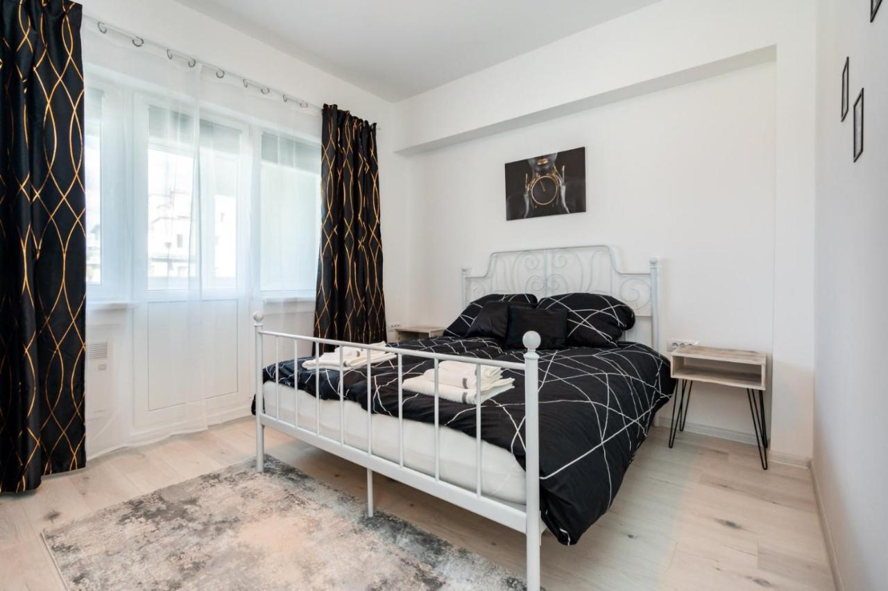Spacious And Cozy Apartment In Central بوخارست المظهر الخارجي الصورة